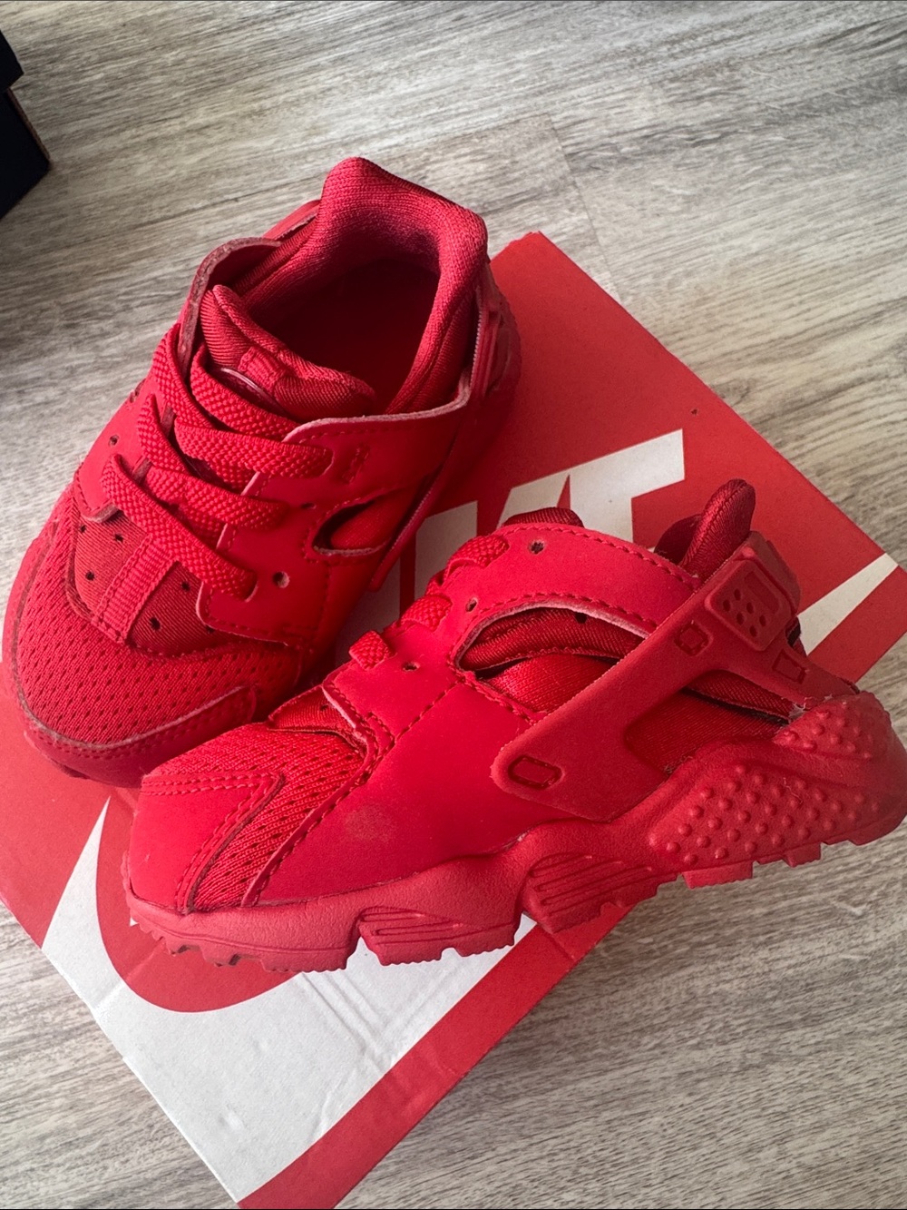Nike Kids All-Red Huarache-Style Sneakers